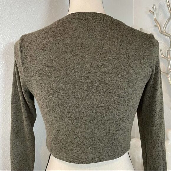 Rustic Rose Long Sleeve Cropped Top - Picture 6 of 8